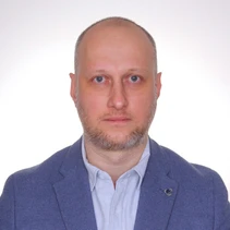 Максим Денисов