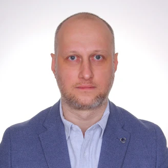 Максим Денисов